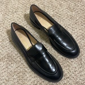 Stuart Weitzman Palmer Loafer